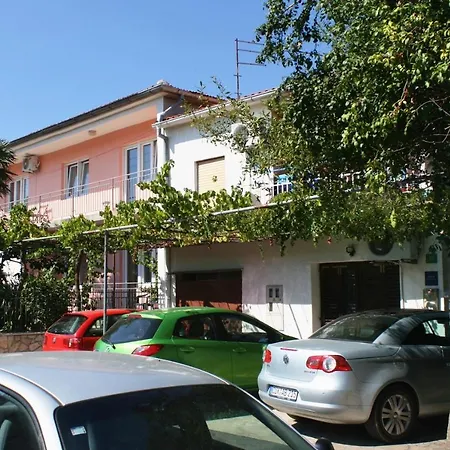 Appartement With A Parking Space - 6986